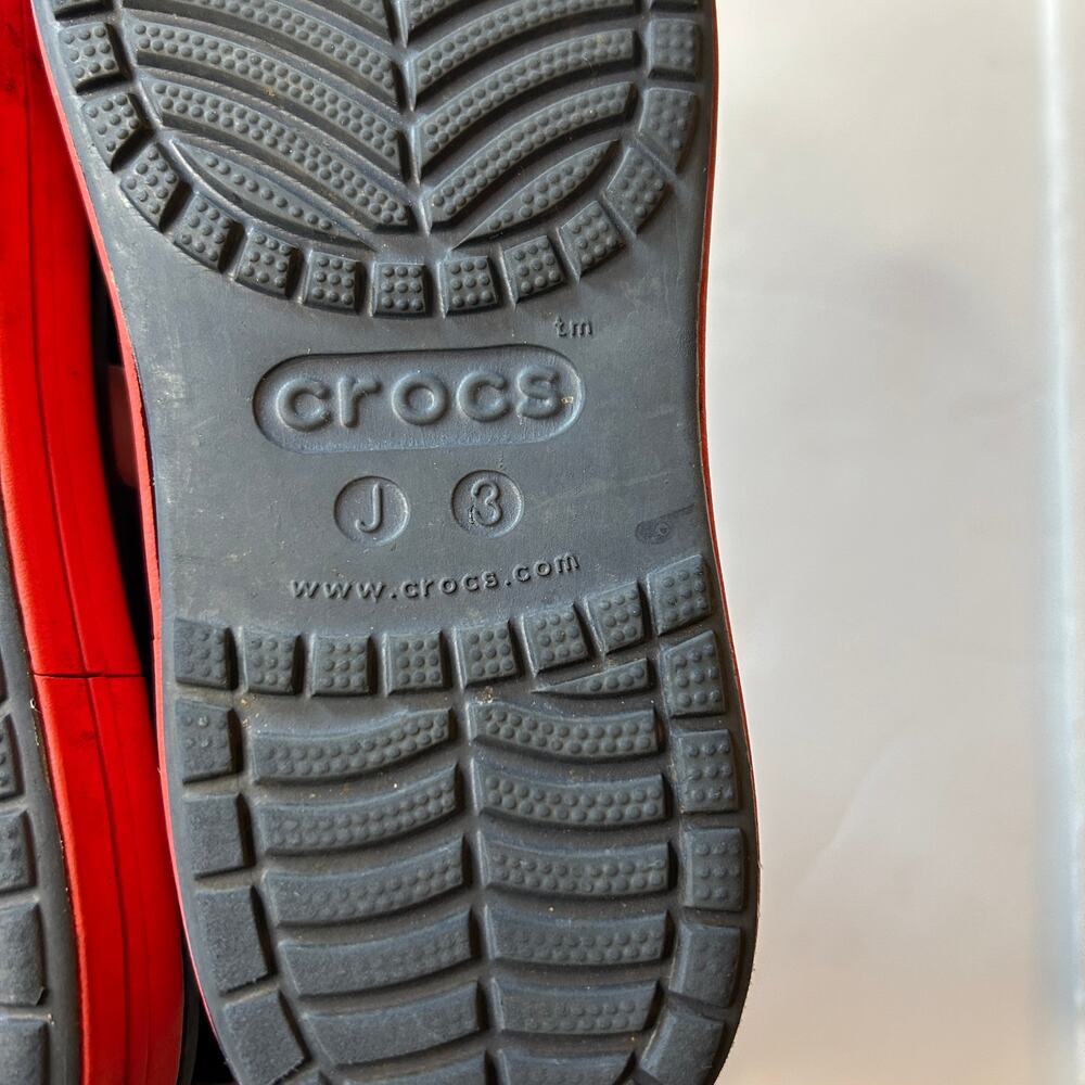 Crocs Bump It Blue/Red Rubber Slip-On Sandals 3 - Picture 5 of 5